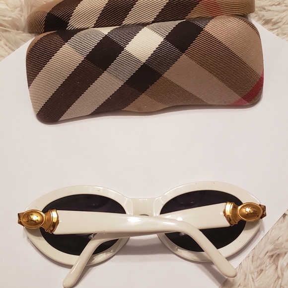 BURBERRY GLASSES❤️❤️❤️SOLD - Picture 3 of 8